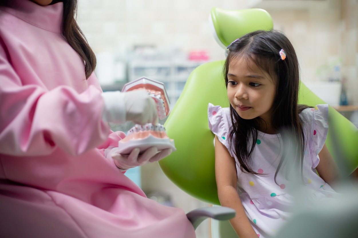 Featured image for “Emergency Dental Care in Oakville, ON: When Tooth Pain Needs Fast Attention ”